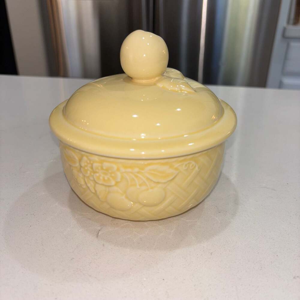 Villeroy & Boch Piemont Estivo Yellow Lidded Sugar Bowl with Fruit Lattice Decor